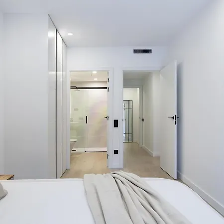 Apartsnoubcn Equador Les Corts Barcelona Exterior photo
